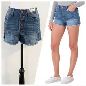 Women’s Levi blue capris jeans shorts 126